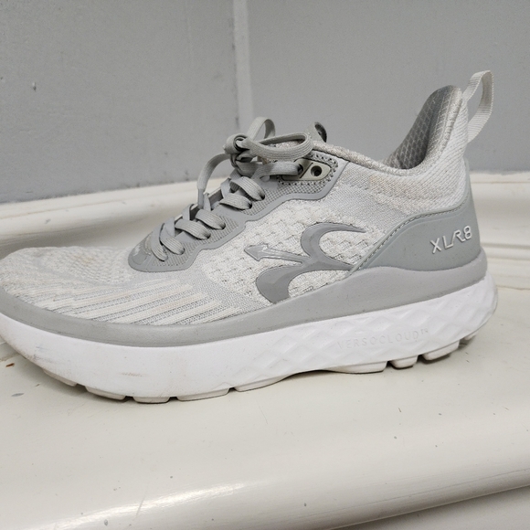 Women's Comfort Shoes - Picture 7 of 7